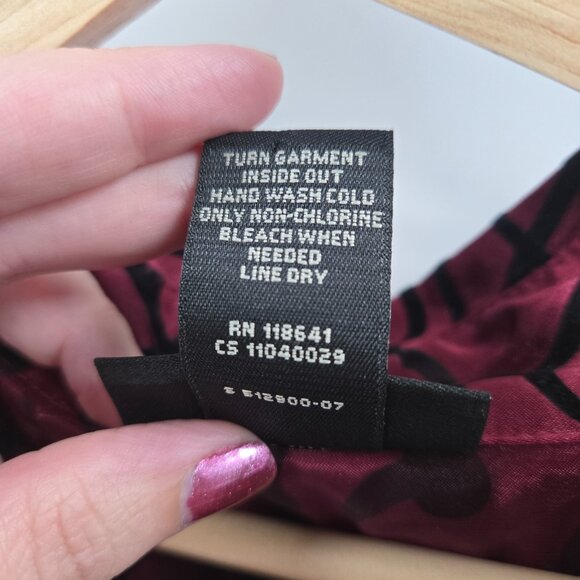 Lane Bryant Burgundy Black Velvet Burnout Button Down Short Sleeved Top 22/24 - Picture 12 of 12